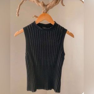 Theory Black & Navy Blue Sleeveless Textured Semi Sheer Top Size Medium